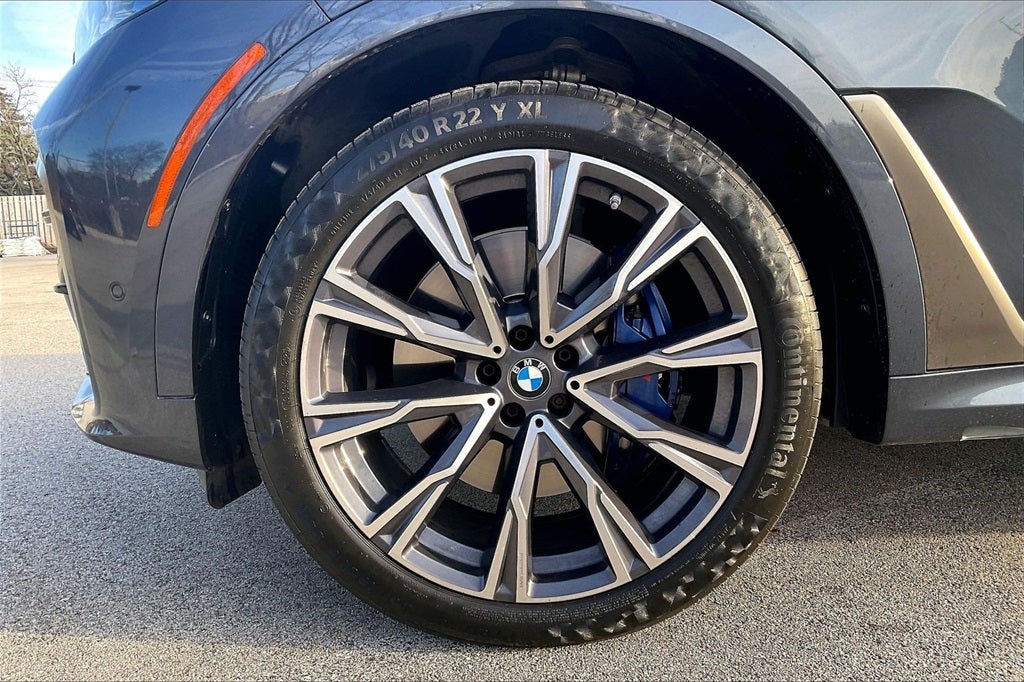 2022 BMW X7 M50i