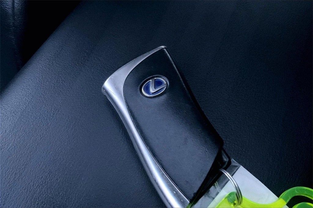 2019 Lexus ES 300h Luxury