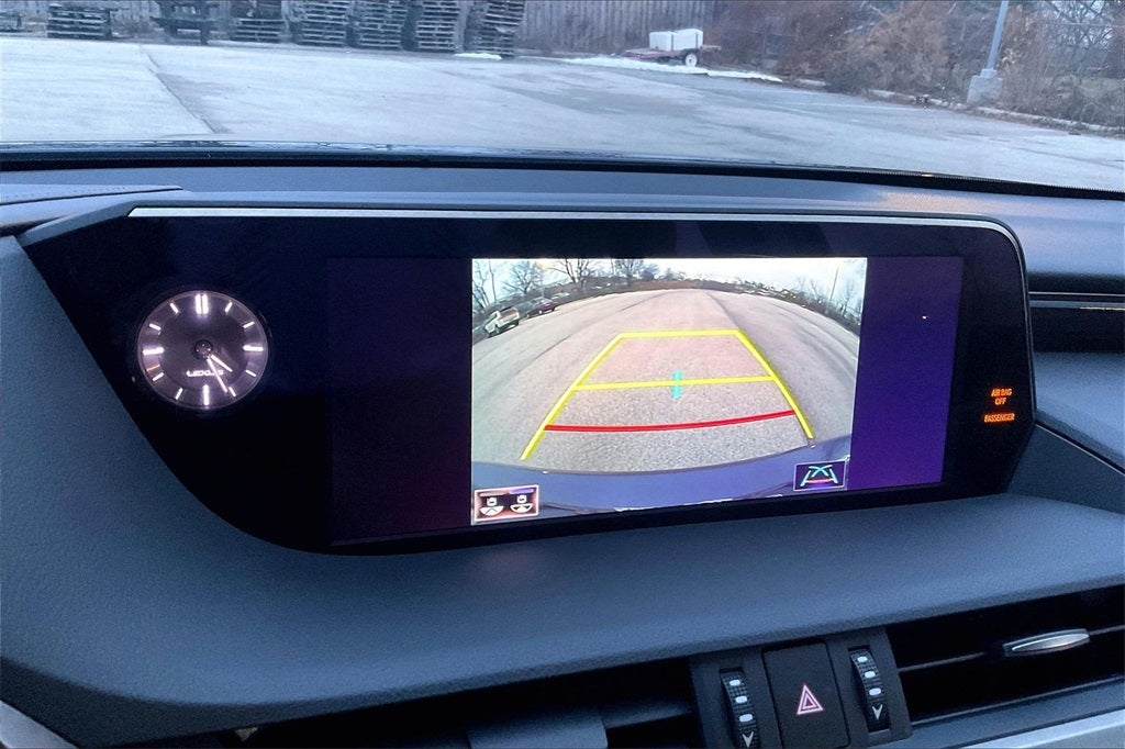 2019 Lexus ES 300h Luxury