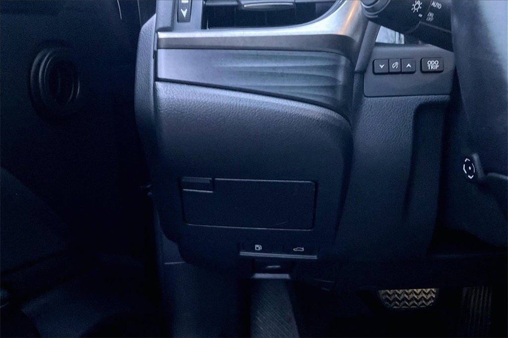 2019 Lexus ES 300h Luxury