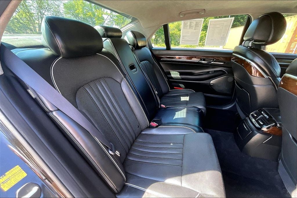 2018 Genesis G90 3.3T Premium