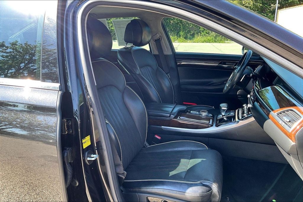 2018 Genesis G90 3.3T Premium