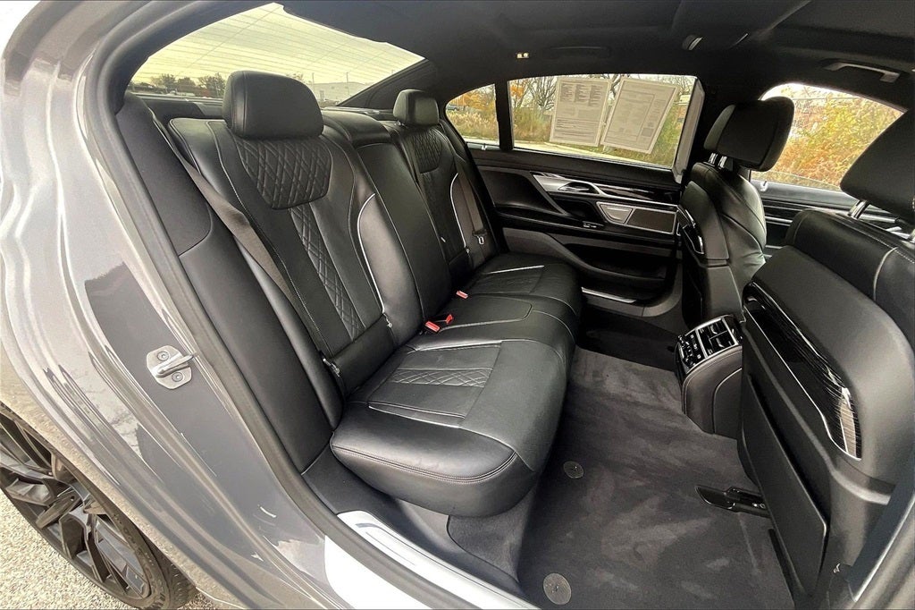 2022 BMW 7 Series 750i xDrive