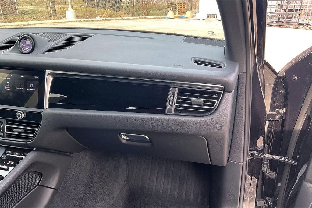 2022 Porsche Macan S