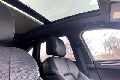 2022 Porsche Macan S