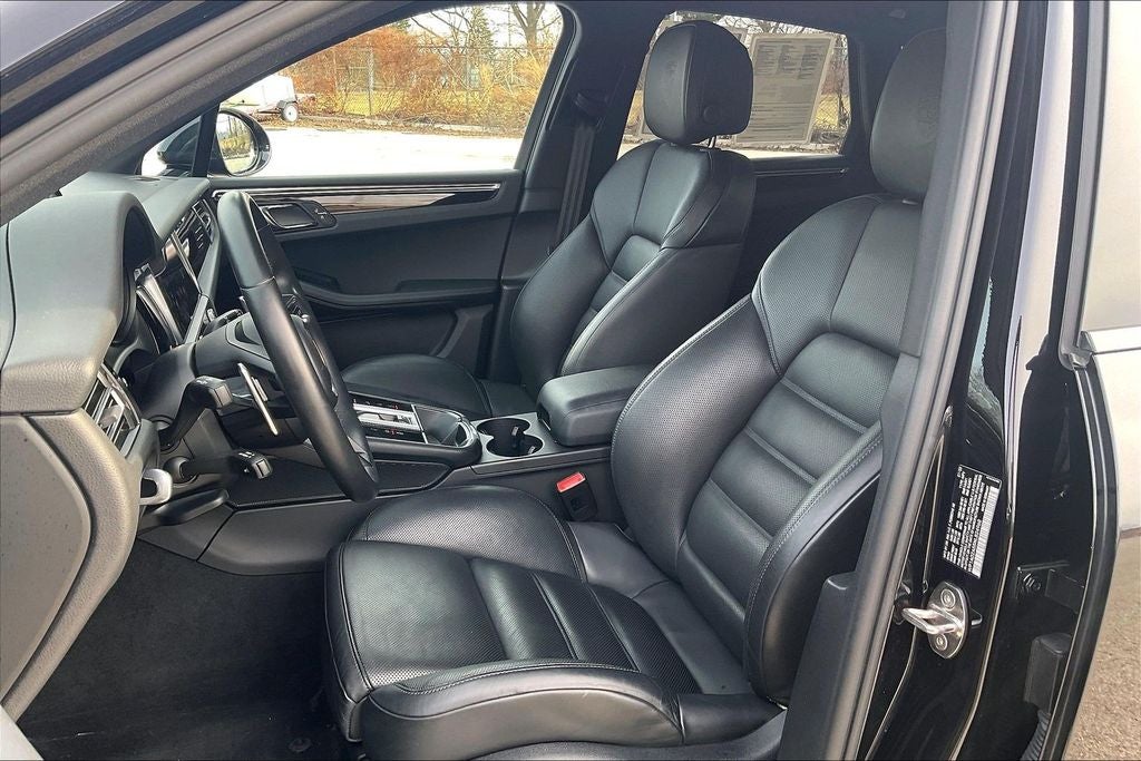 2022 Porsche Macan S