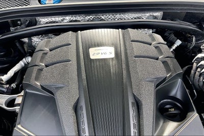 2022 Porsche Macan S