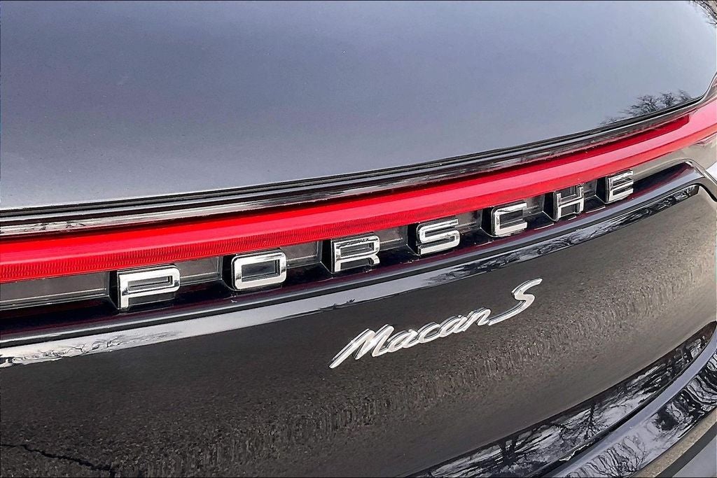 2022 Porsche Macan S