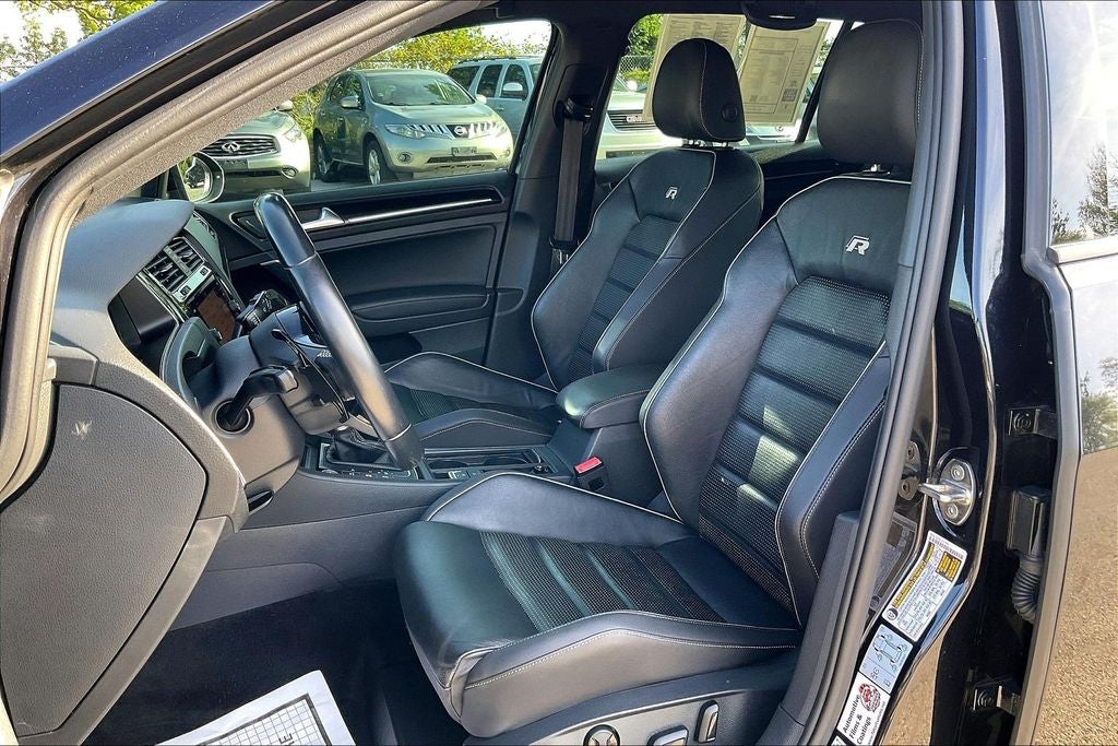 2019 Volkswagen Golf R DCC & Navigation 4Motion