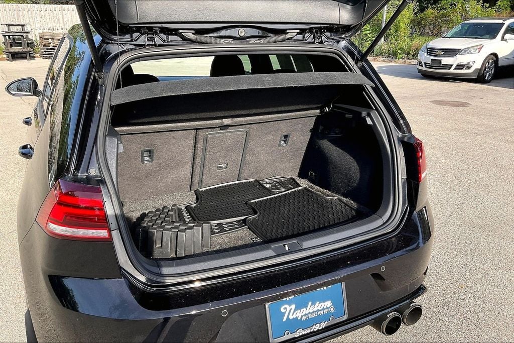 2019 Volkswagen Golf R DCC & Navigation 4Motion