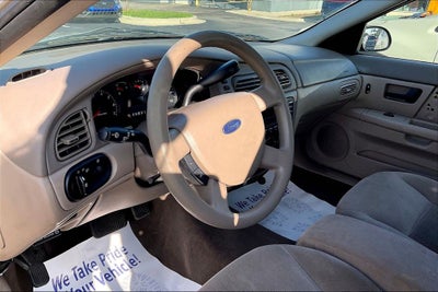 2005 Ford Taurus SE