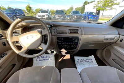 2005 Ford Taurus SE