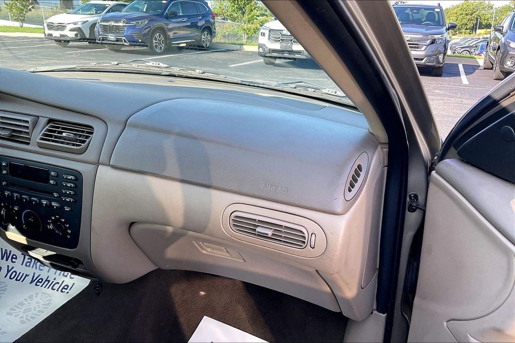 2005 Ford Taurus SE