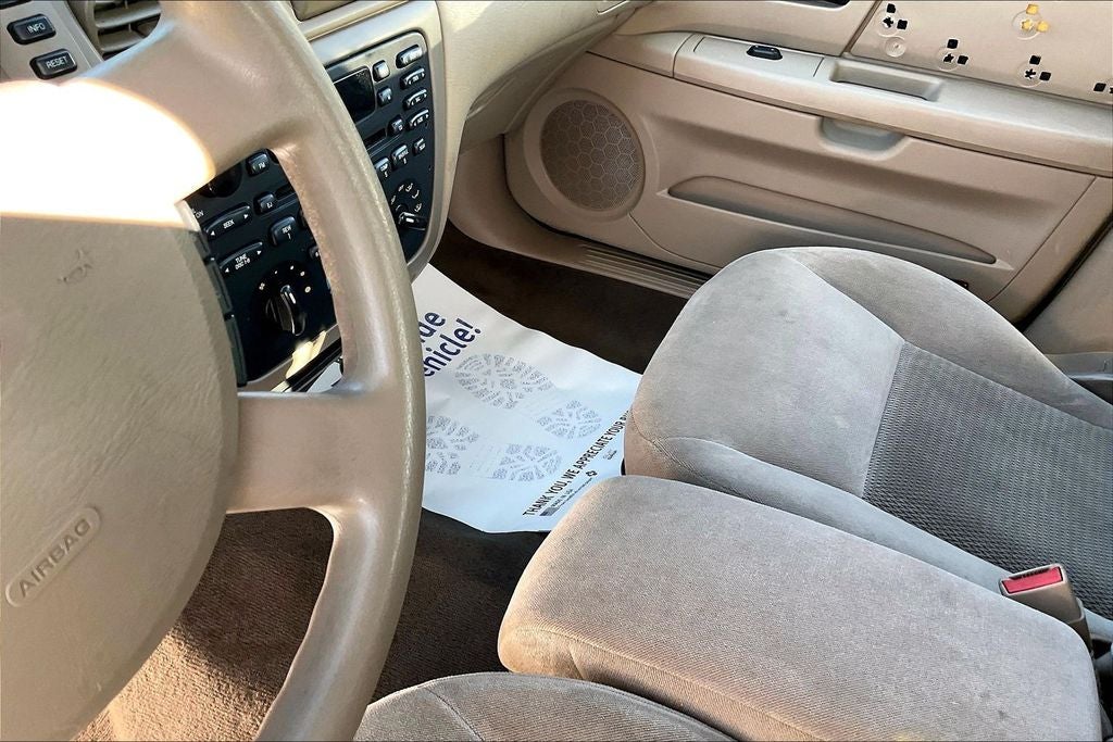 2005 Ford Taurus SE