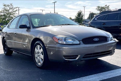 2005 Ford Taurus SE