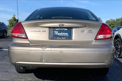 2005 Ford Taurus SE