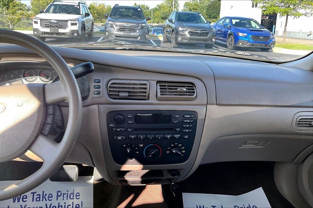 2005 Ford Taurus SE