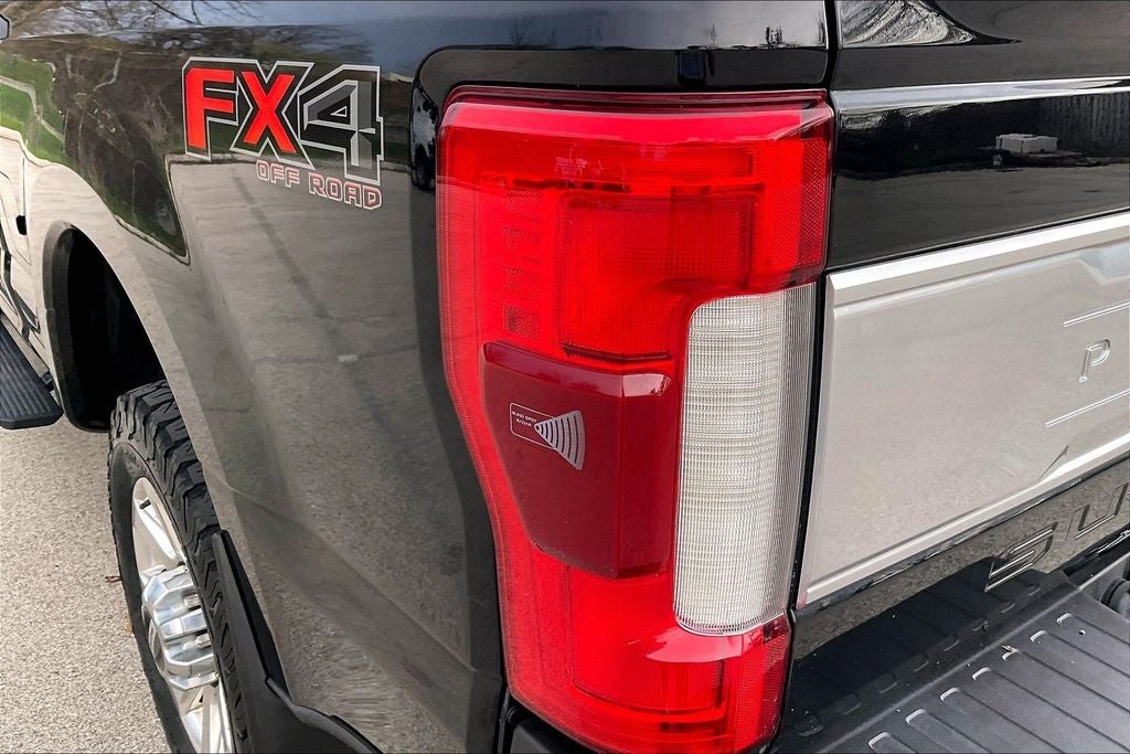 2017 Ford F-350SD Platinum