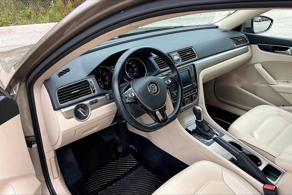 2016 Volkswagen Passat 1.8T SE