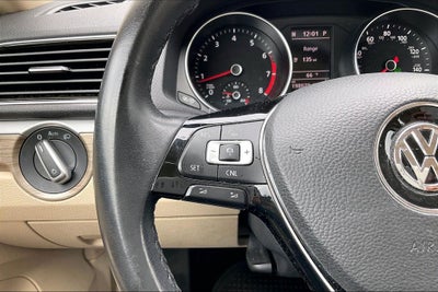 2016 Volkswagen Passat 1.8T SE