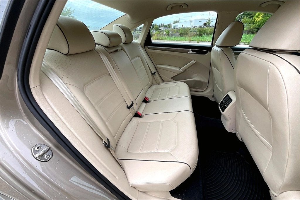 2016 Volkswagen Passat 1.8T SE