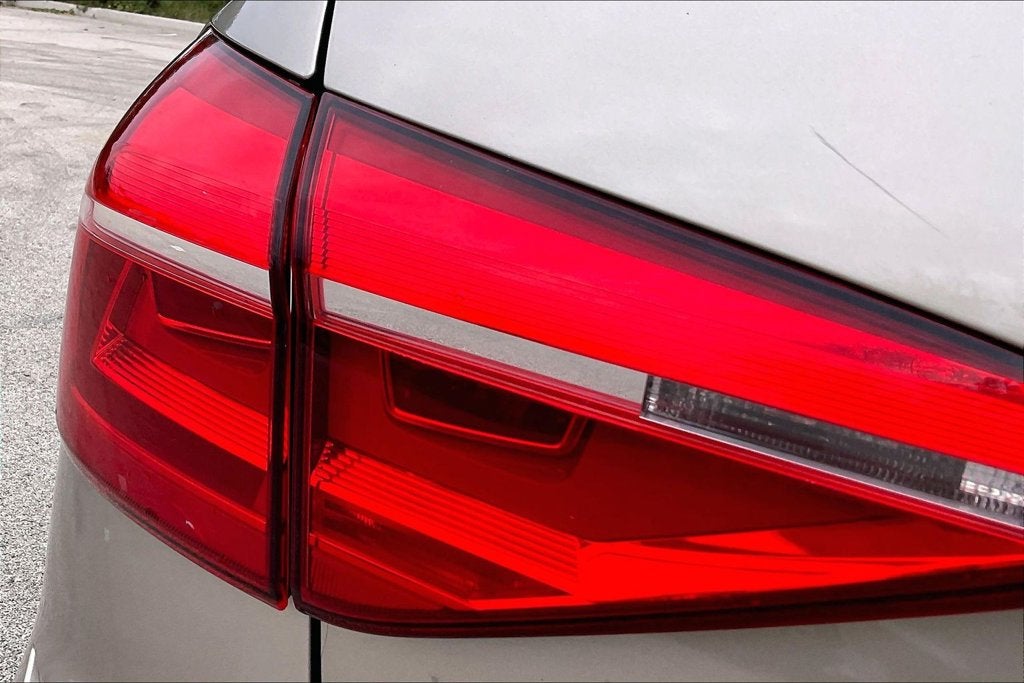 2016 Volkswagen Passat 1.8T SE