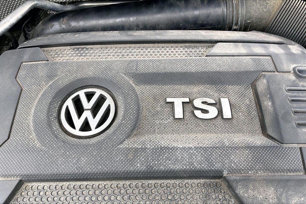 2016 Volkswagen Passat 1.8T SE