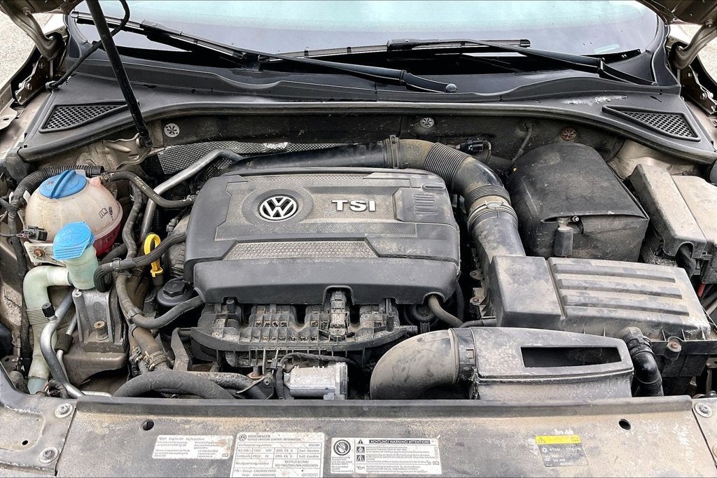2016 Volkswagen Passat 1.8T SE