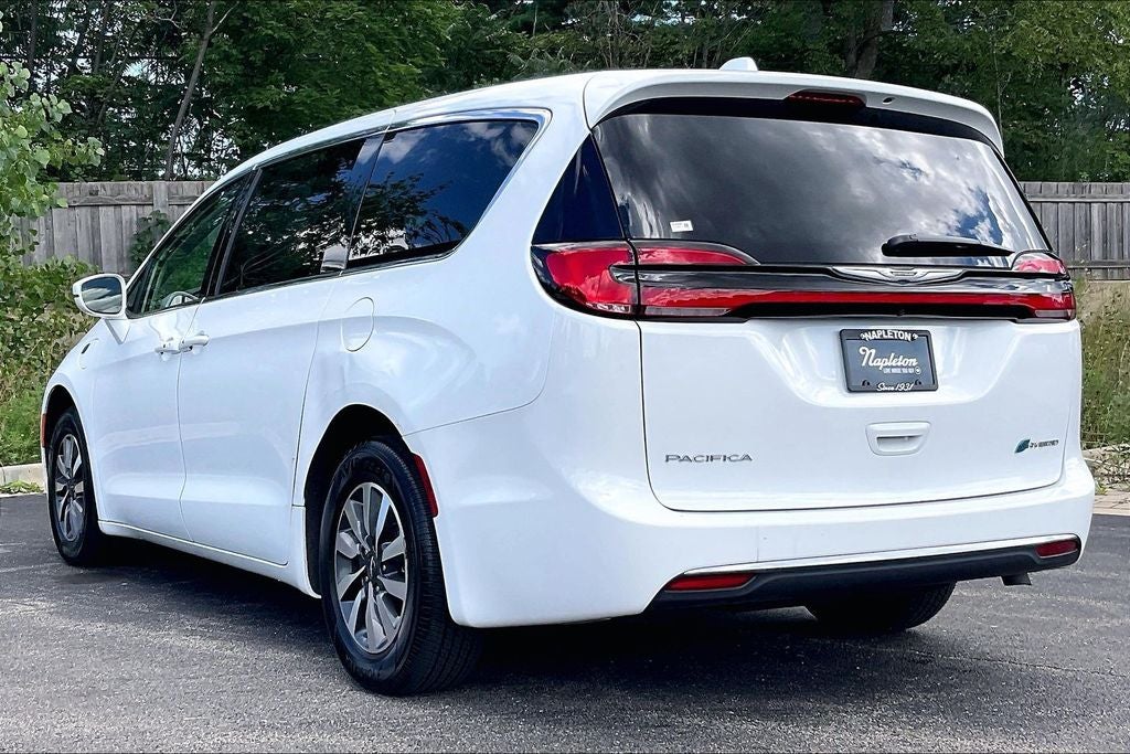 2022 Chrysler Pacifica Hybrid Touring L