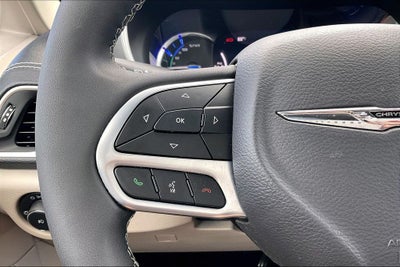 2022 Chrysler Pacifica Hybrid Touring L