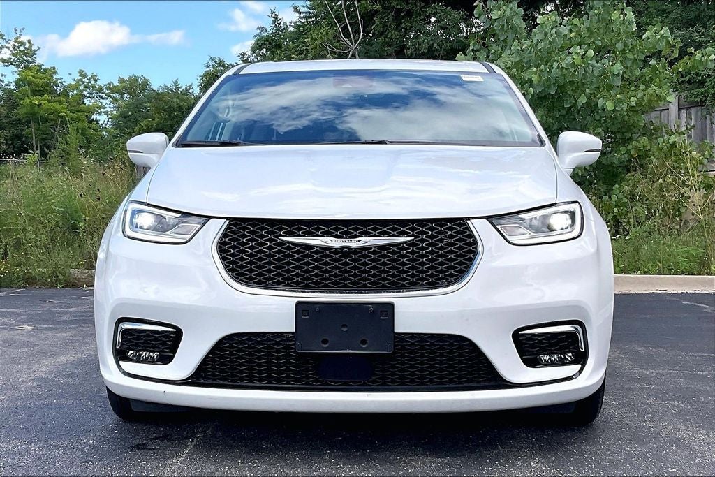 2022 Chrysler Pacifica Hybrid Touring L