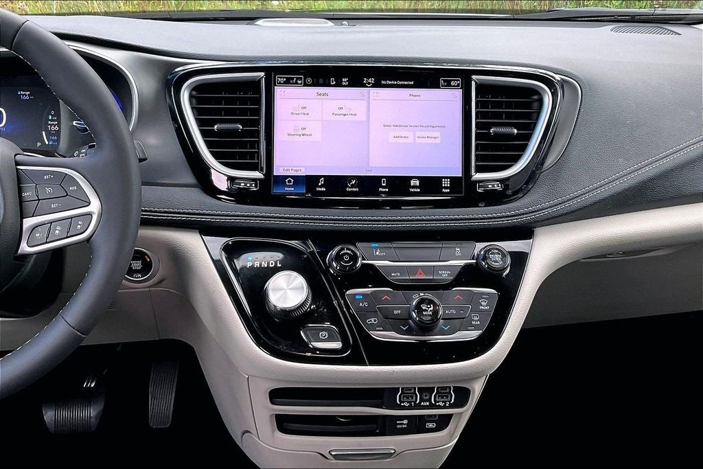 2022 Chrysler Pacifica Hybrid Touring L