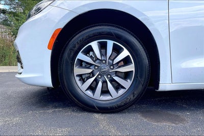 2022 Chrysler Pacifica Hybrid Touring L