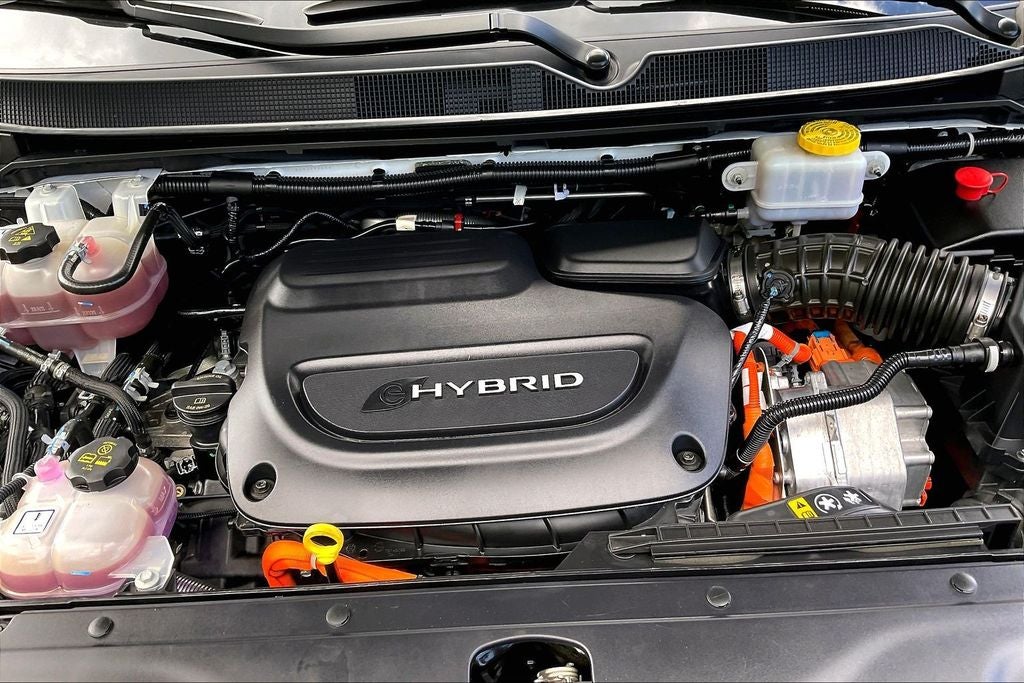 2022 Chrysler Pacifica Hybrid Touring L