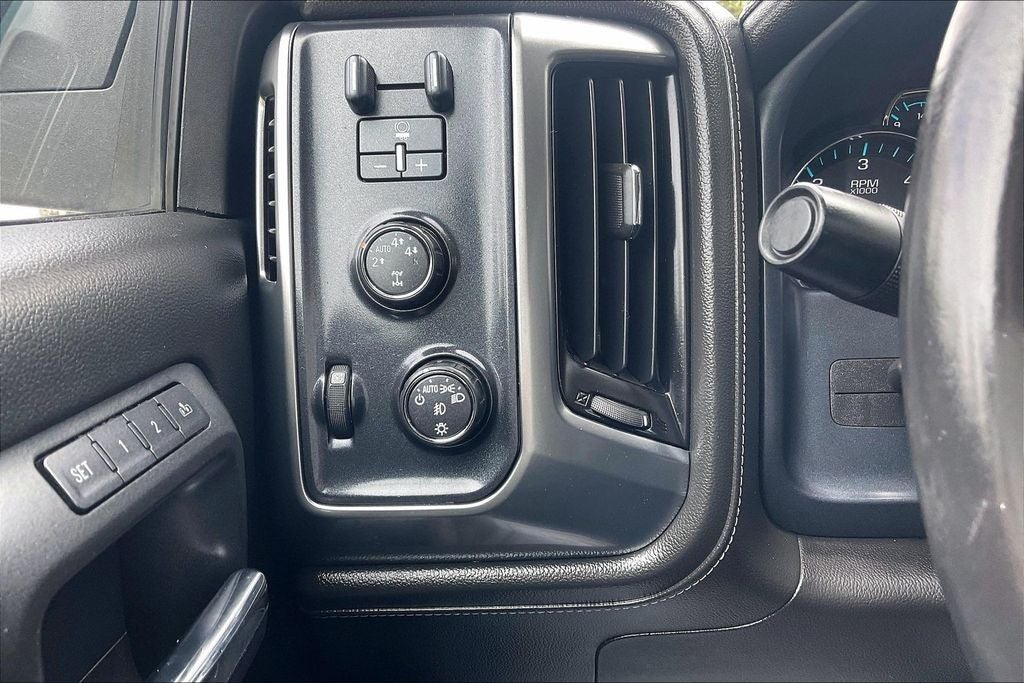 2015 Chevrolet Silverado 1500 LTZ 1LZ