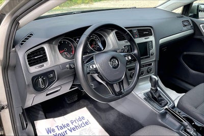 2017 Volkswagen Golf SportWagen S