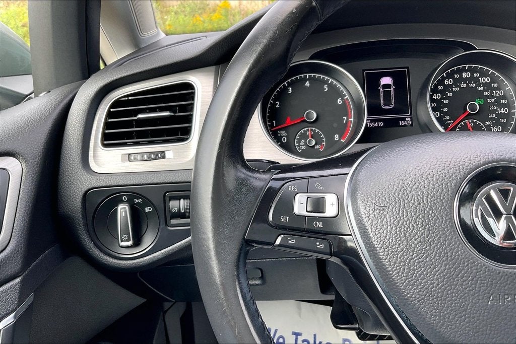 2017 Volkswagen Golf SportWagen S