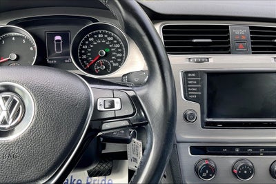 2017 Volkswagen Golf SportWagen S