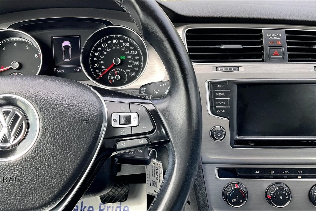 2017 Volkswagen Golf SportWagen S