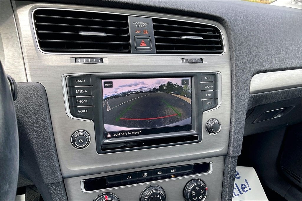 2017 Volkswagen Golf SportWagen S
