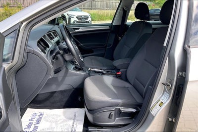 2017 Volkswagen Golf SportWagen S