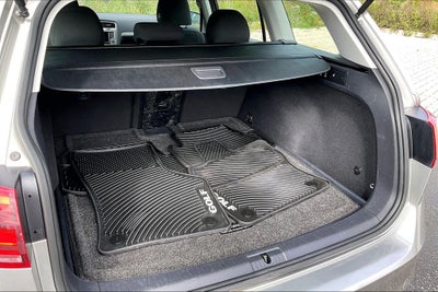 2017 Volkswagen Golf SportWagen S