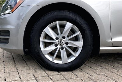 2017 Volkswagen Golf SportWagen S