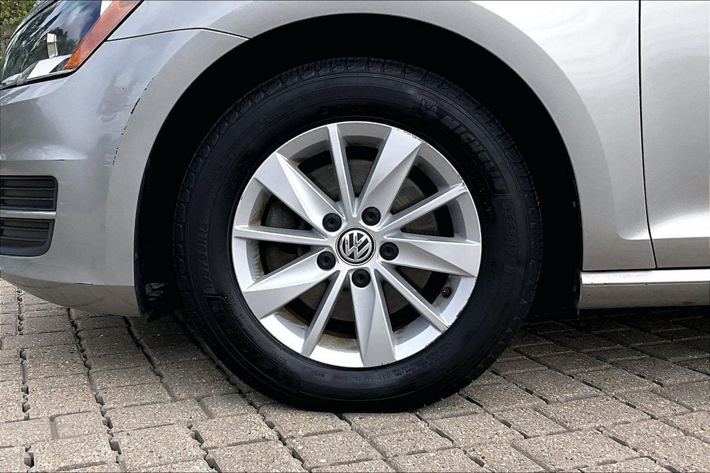 2017 Volkswagen Golf SportWagen S