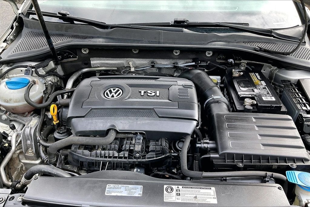 2017 Volkswagen Golf SportWagen S