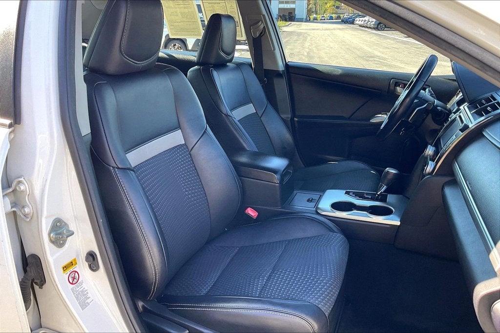 2014 Toyota Camry SE