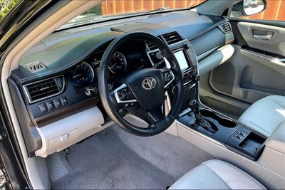 2016 Toyota Camry XLE