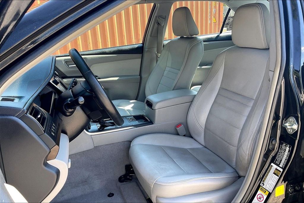 2016 Toyota Camry XLE
