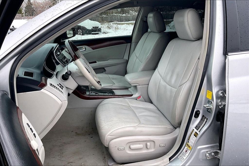 2011 Toyota Avalon Limited