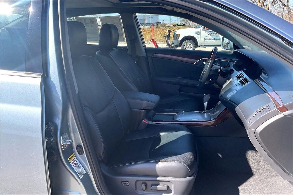 2010 Toyota Avalon XL